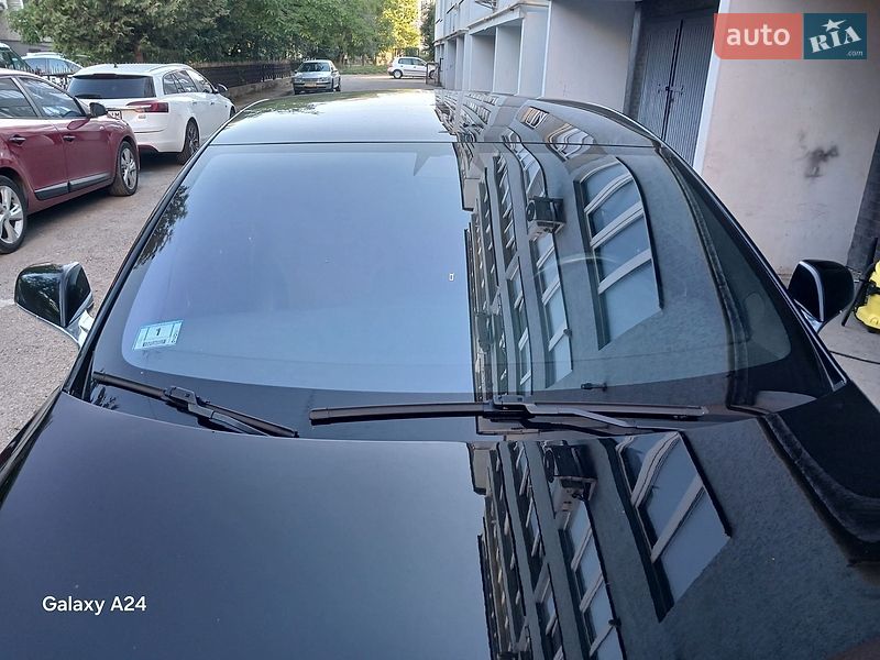 Лифтбек Tesla Model S 2017 в Ивано-Франковске