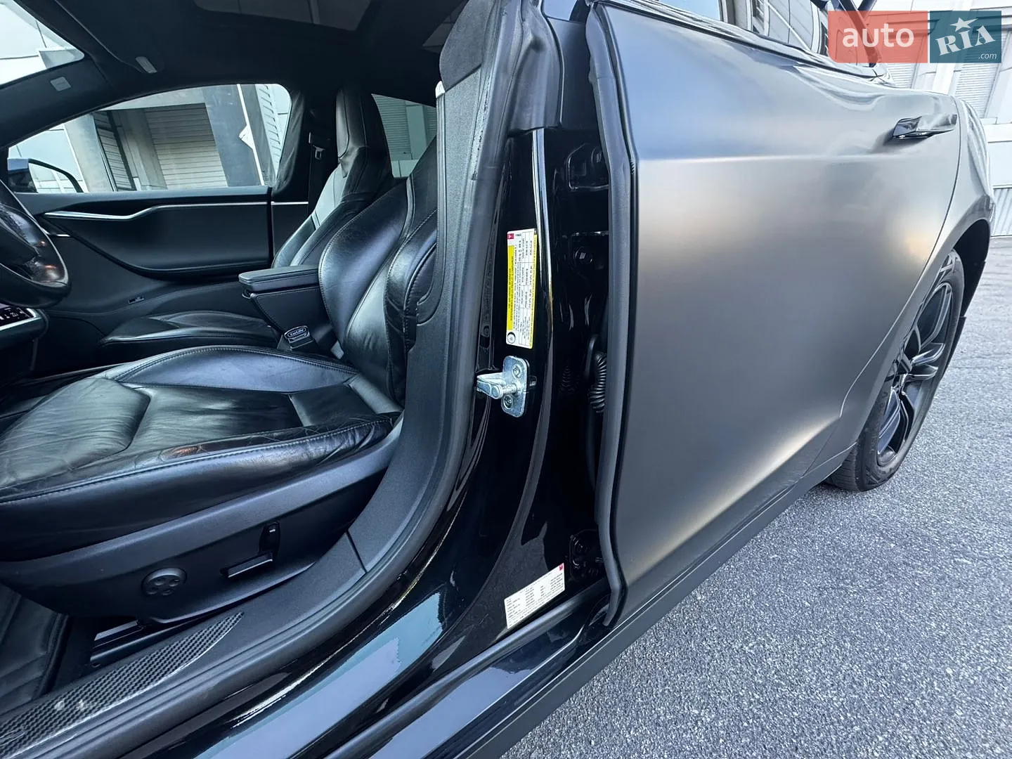 2015 Tesla Model S - мініатюра 10