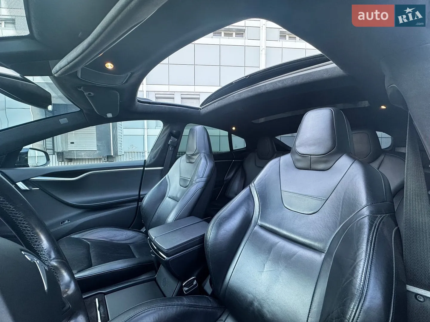 2015 Tesla Model S - мініатюра 18