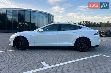 Ліфтбек Tesla Model S 2015 в Броварах