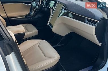 Ліфтбек Tesla Model S 2015 в Броварах