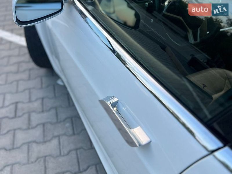 Лифтбек Tesla Model S 2015 в Броварах