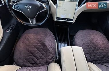 Ліфтбек Tesla Model S 2014 в Івано-Франківську