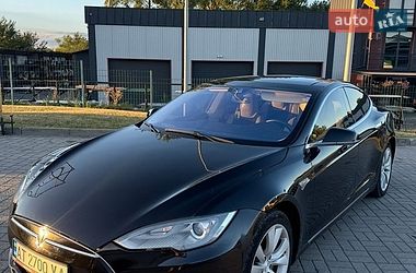 Ліфтбек Tesla Model S 2014 в Івано-Франківську