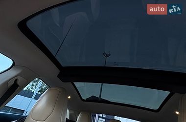Ліфтбек Tesla Model S 2014 в Івано-Франківську