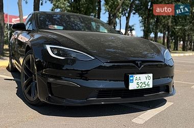 Лифтбек Tesla Model S 2023 в Киеве