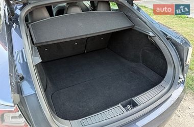 Ліфтбек Tesla Model S 2019 в Кобеляках