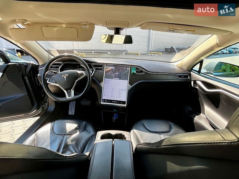 Ліфтбек Tesla Model S 2013 в Хмельницькому