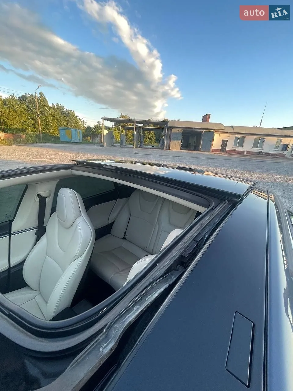 2015 Tesla Model S - мініатюра 31
