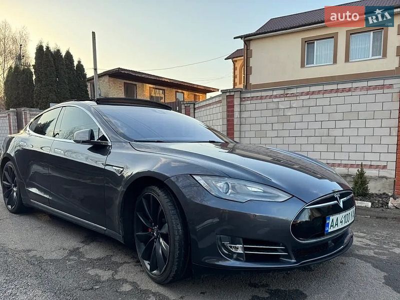 Ліфтбек Tesla Model S 2014 в Києві фото 2 Ліфтбек Tesla Model S 2014 в Києві