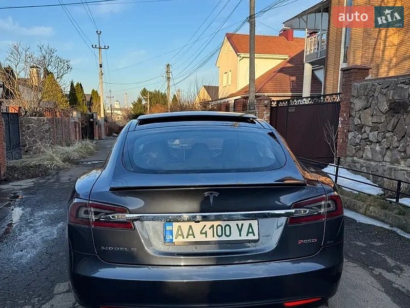 Ліфтбек Tesla Model S 2014 в Києві фото 3 Ліфтбек Tesla Model S 2014 в Києві