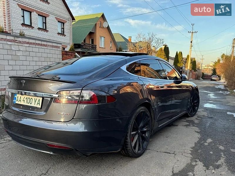 Ліфтбек Tesla Model S 2014 в Києві фото 9 Ліфтбек Tesla Model S 2014 в Києві