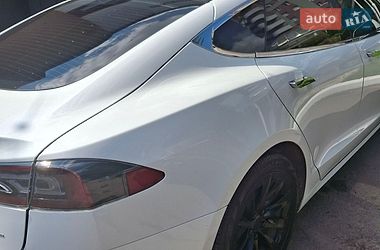 Лифтбек Tesla Model S 2020 в Ровно