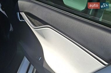 Лифтбек Tesla Model S 2020 в Ровно
