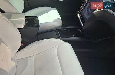 Лифтбек Tesla Model S 2020 в Ровно