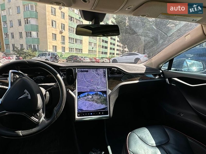 Ліфтбек Tesla Model S 2014 в Києві