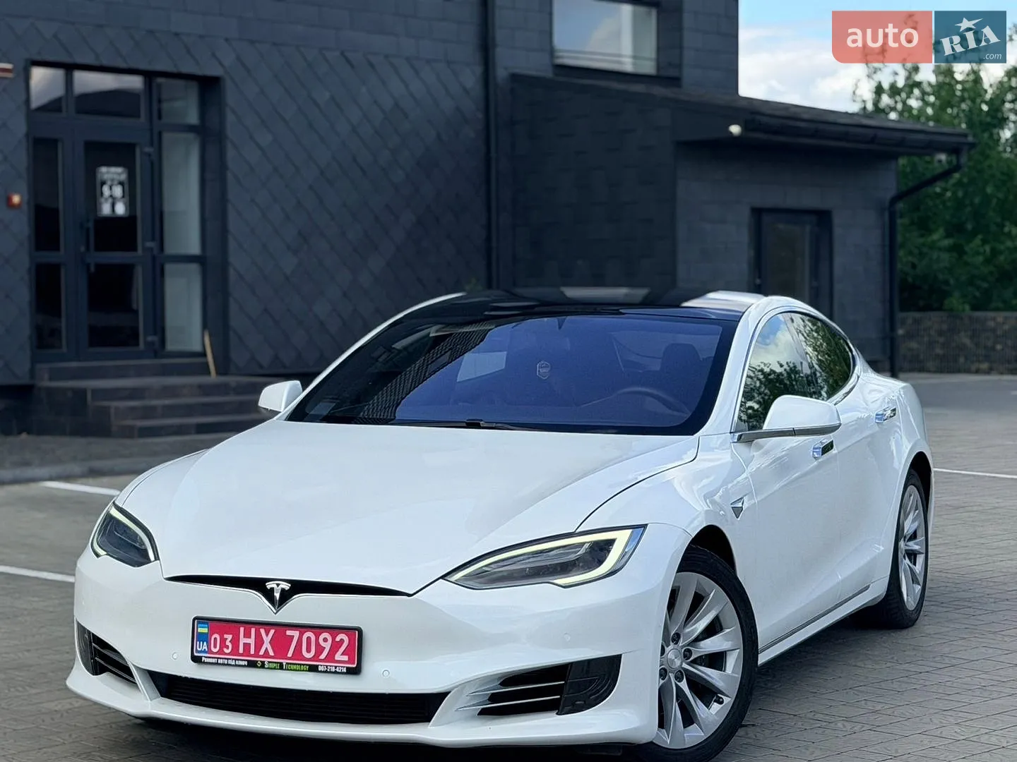 2017 Tesla Model S - мініатюра 2