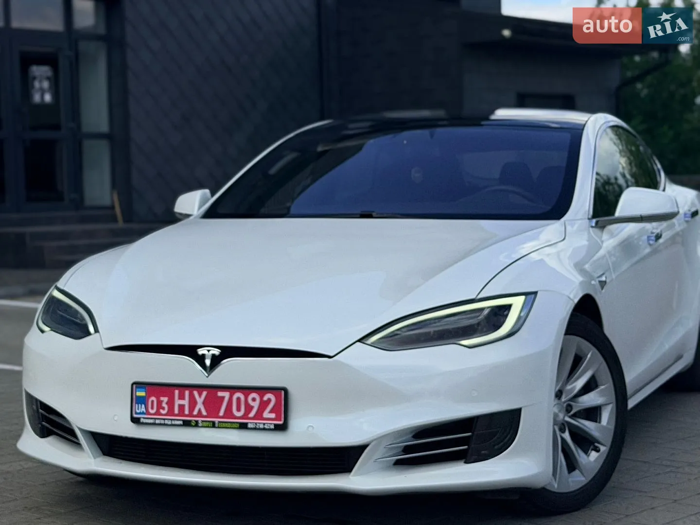 2017 Tesla Model S - мініатюра 3