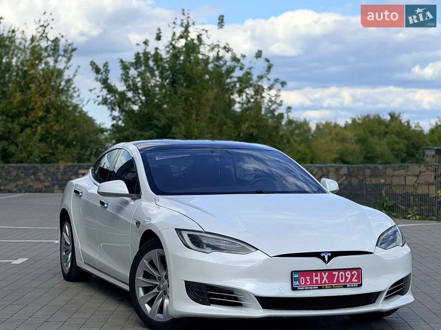 2017 Tesla Model S - мініатюра 8