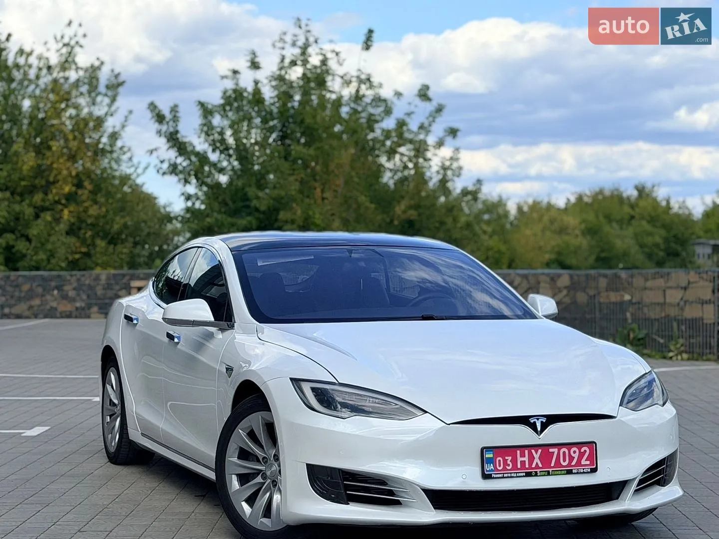 2017 Tesla Model S - мініатюра 9