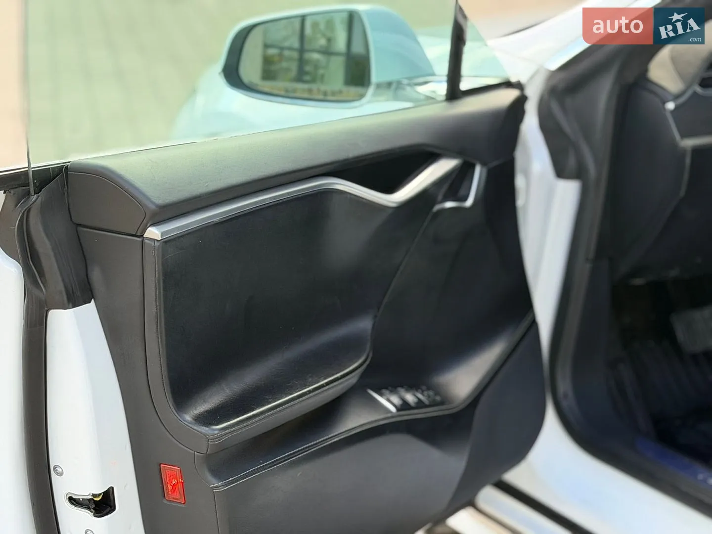 2017 Tesla Model S - мініатюра 23