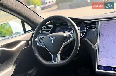 Лифтбек Tesla Model S 2017 в Ровно