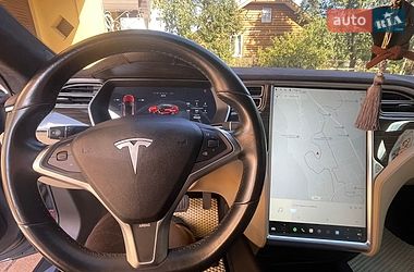 Лифтбек Tesla Model S 2015 в Калуше