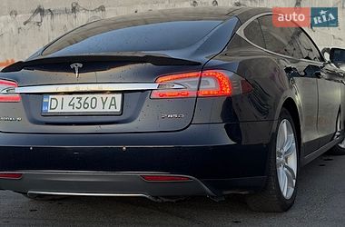 Ліфтбек Tesla Model S 2015 в Львові