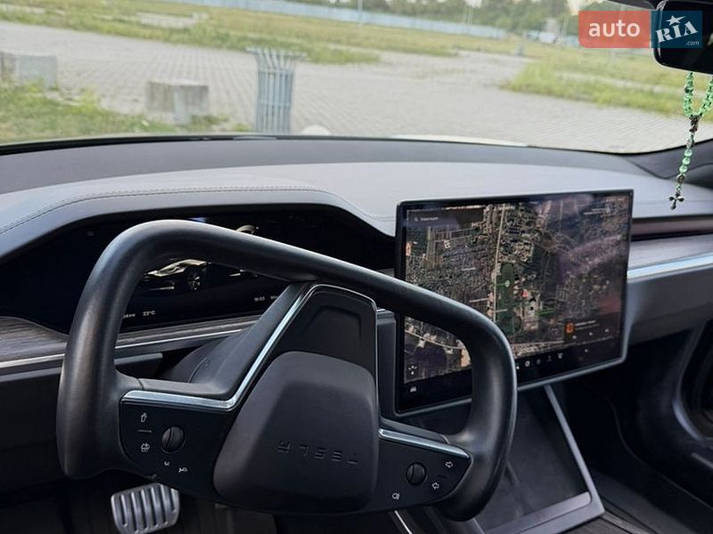 Лифтбек Tesla Model S 2022 в Львове