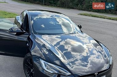 Лифтбек Tesla Model S 2022 в Львове