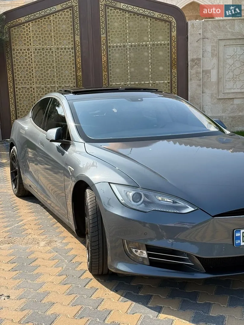 2014 Tesla Model S - мініатюра 2
