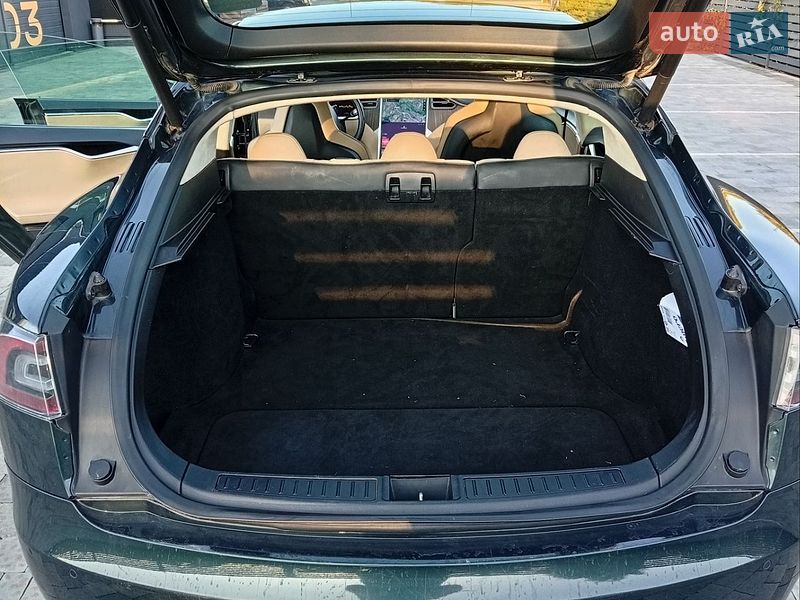 Ліфтбек Tesla Model S 2014 в Львові фото 4 Ліфтбек Tesla Model S 2014 в Львові