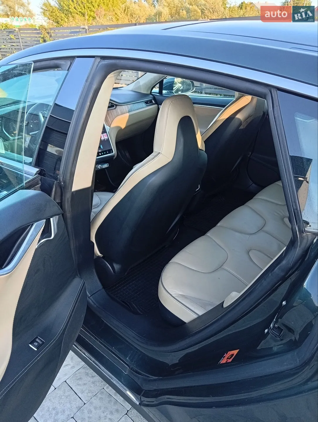 2014 Tesla Model S - мініатюра 13