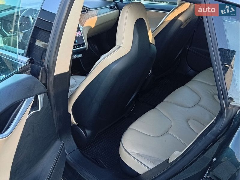 Лифтбек Tesla Model S 2014 в Львове фото 13 Лифтбек Tesla Model S 2014 в Львове