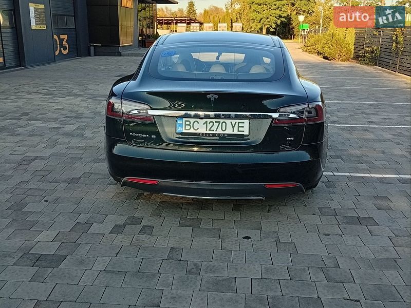 Ліфтбек Tesla Model S 2014 в Львові фото 14 Ліфтбек Tesla Model S 2014 в Львові