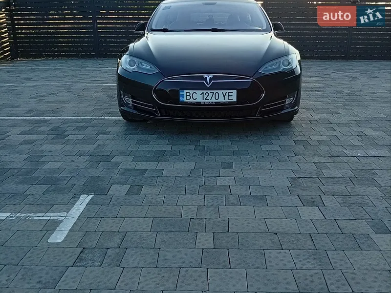 Tesla Model S