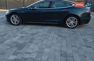 Ліфтбек Tesla Model S 2014 в Львові фото 16 Ліфтбек Tesla Model S 2014 в Львові