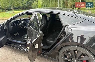 Ліфтбек Tesla Model S 2016 в Рівному