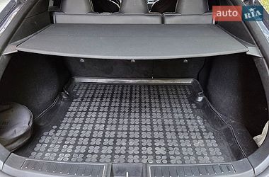 Лифтбек Tesla Model S 2018 в Виннице