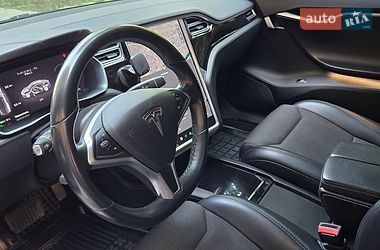 Лифтбек Tesla Model S 2018 в Виннице