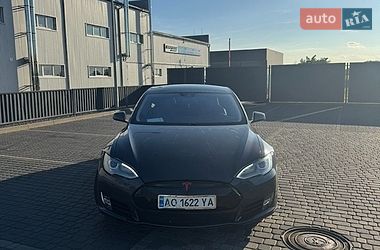 Ліфтбек Tesla Model S 2015 в Мукачевому
