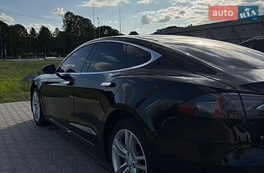 Лифтбек Tesla Model S 2013 в Владимире фото 4 Лифтбек Tesla Model S 2013 в Владимире