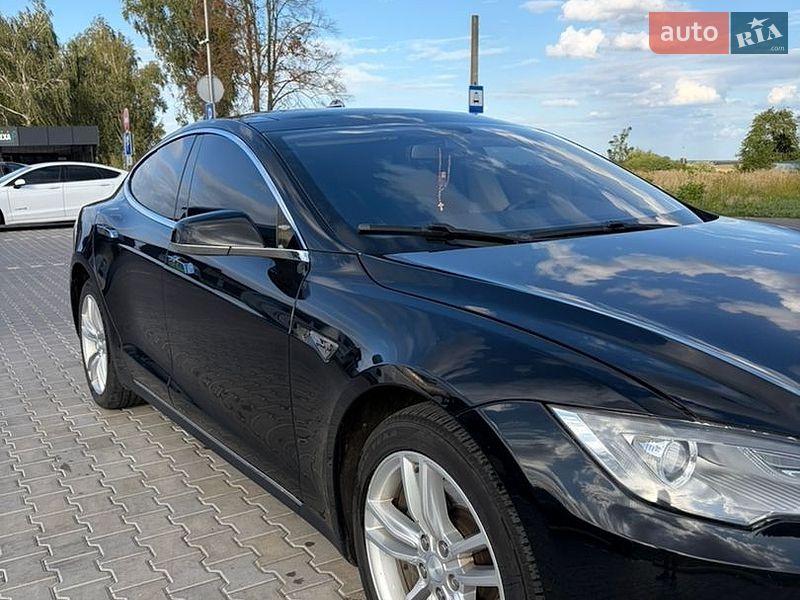 Лифтбек Tesla Model S 2013 в Владимире фото 7 Лифтбек Tesla Model S 2013 в Владимире