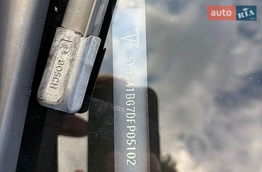 Лифтбек Tesla Model S 2013 в Владимире фото 17 Лифтбек Tesla Model S 2013 в Владимире