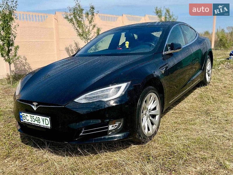 Tesla Model S 2017