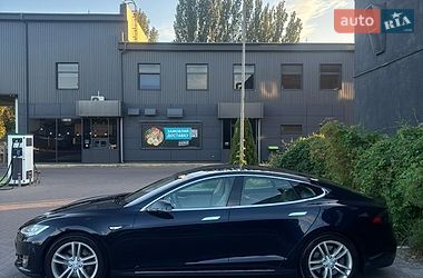 Лифтбек Tesla Model S 2013 в Киеве