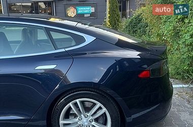 Лифтбек Tesla Model S 2013 в Киеве