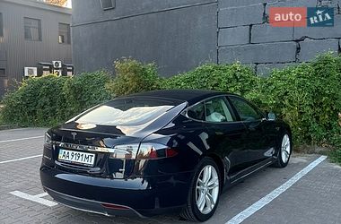 Лифтбек Tesla Model S 2013 в Киеве