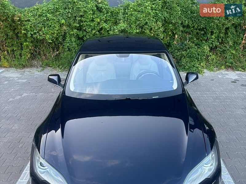 Лифтбек Tesla Model S 2013 в Киеве