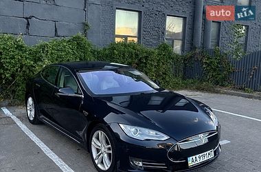 Лифтбек Tesla Model S 2013 в Киеве